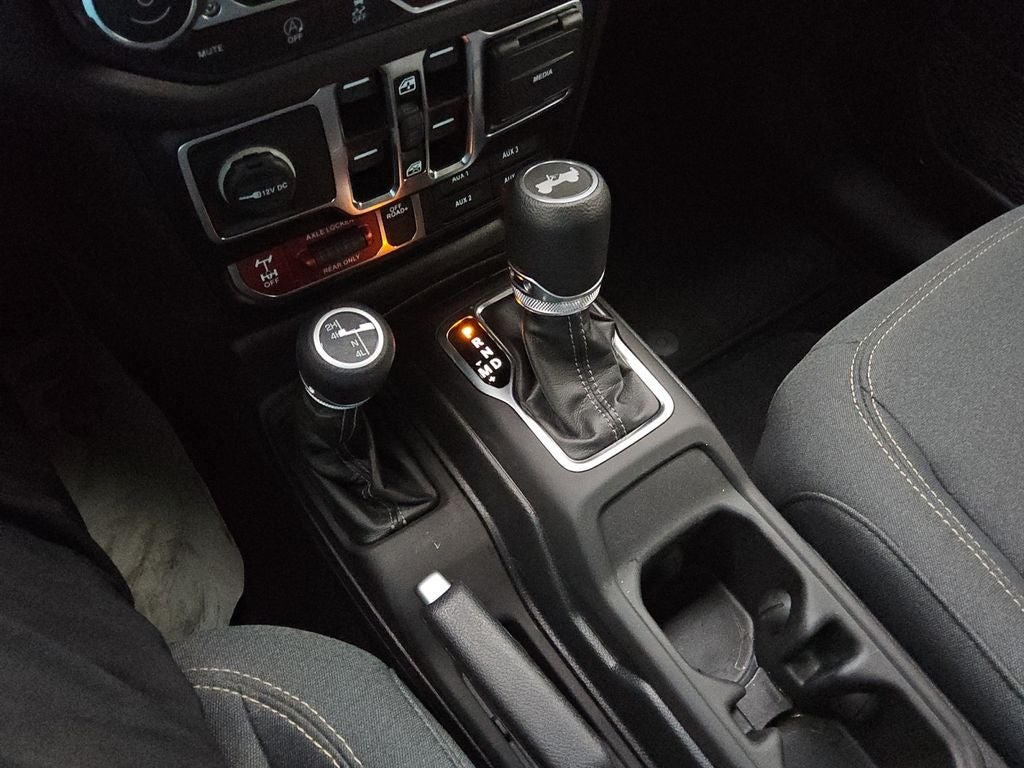 2025 Jeep Wrangler 4-Door Willys 4x4