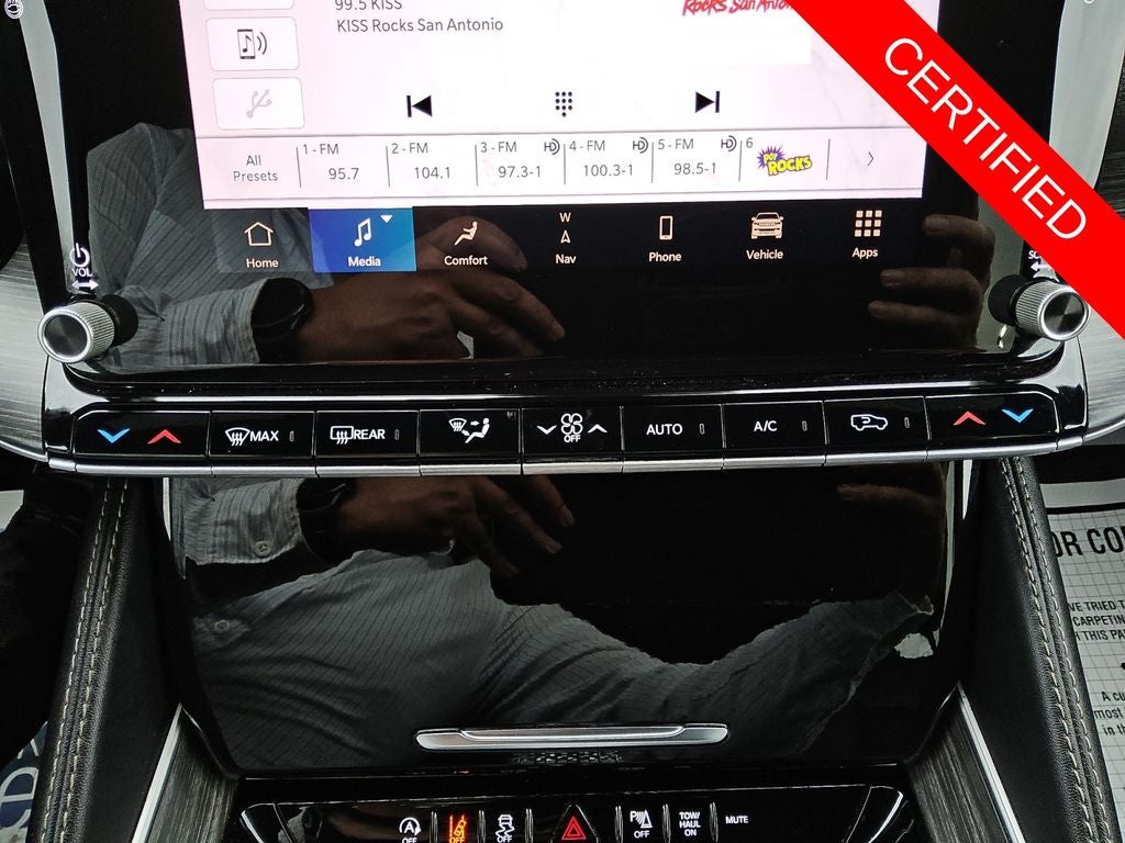 2024 Jeep Wagoneer L Series II 4x2