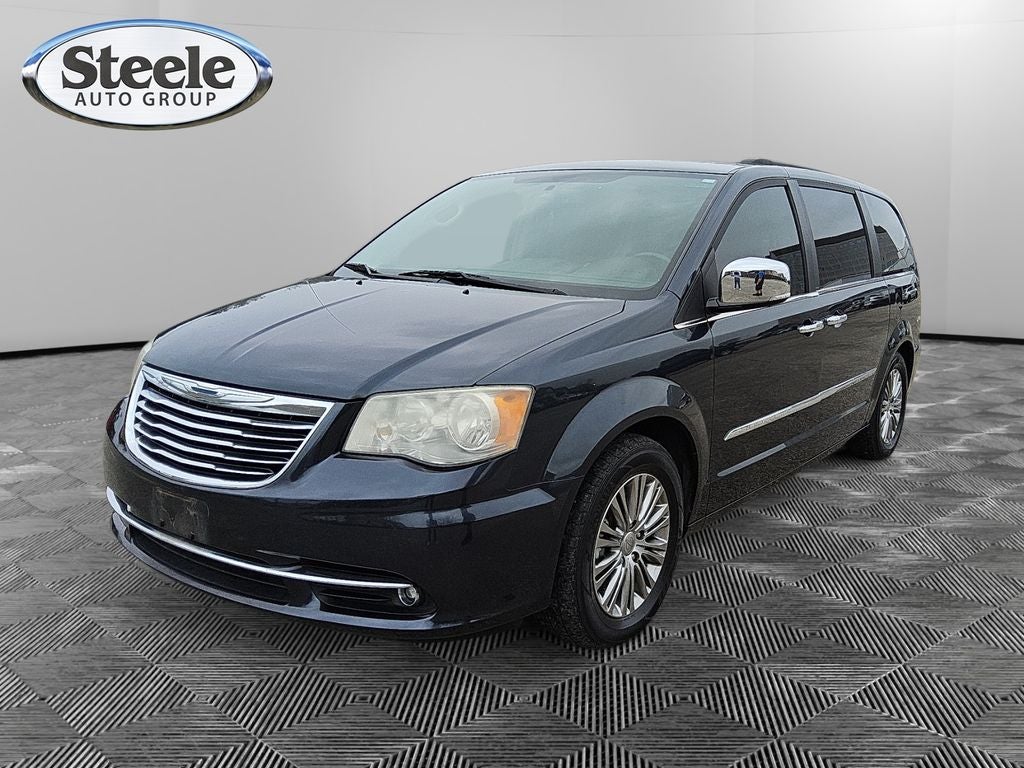 2014 Chrysler Town & Country Touring-L