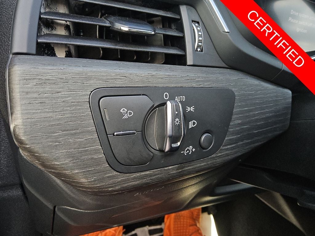 2024 Audi A4 Premium Plus 45 TFSI S line quattro S tronic