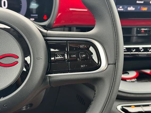 2024 FIAT 500e INSPI(RED) FWD