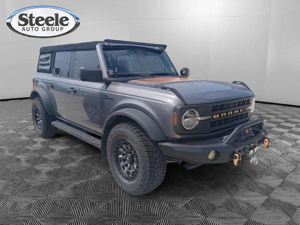 2021 Ford Bronco Base