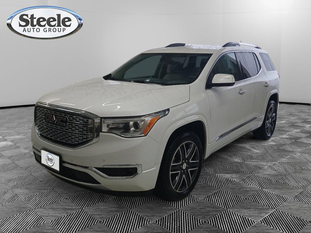 2019 GMC Acadia Denali FWD's photo
