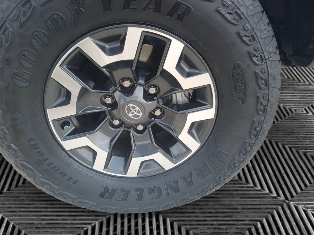 2022 Toyota Tacoma SR5 V6