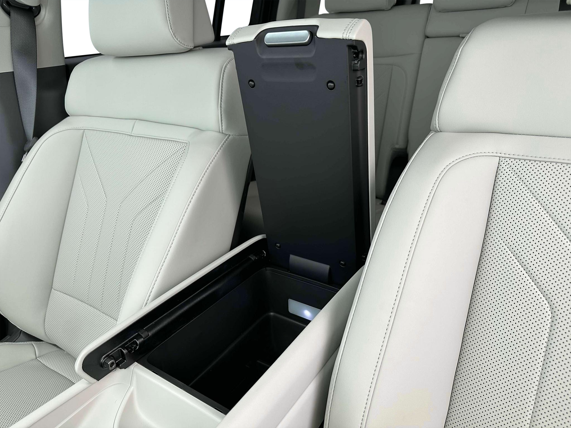 2025 Hyundai SANTA FE SEL FWD