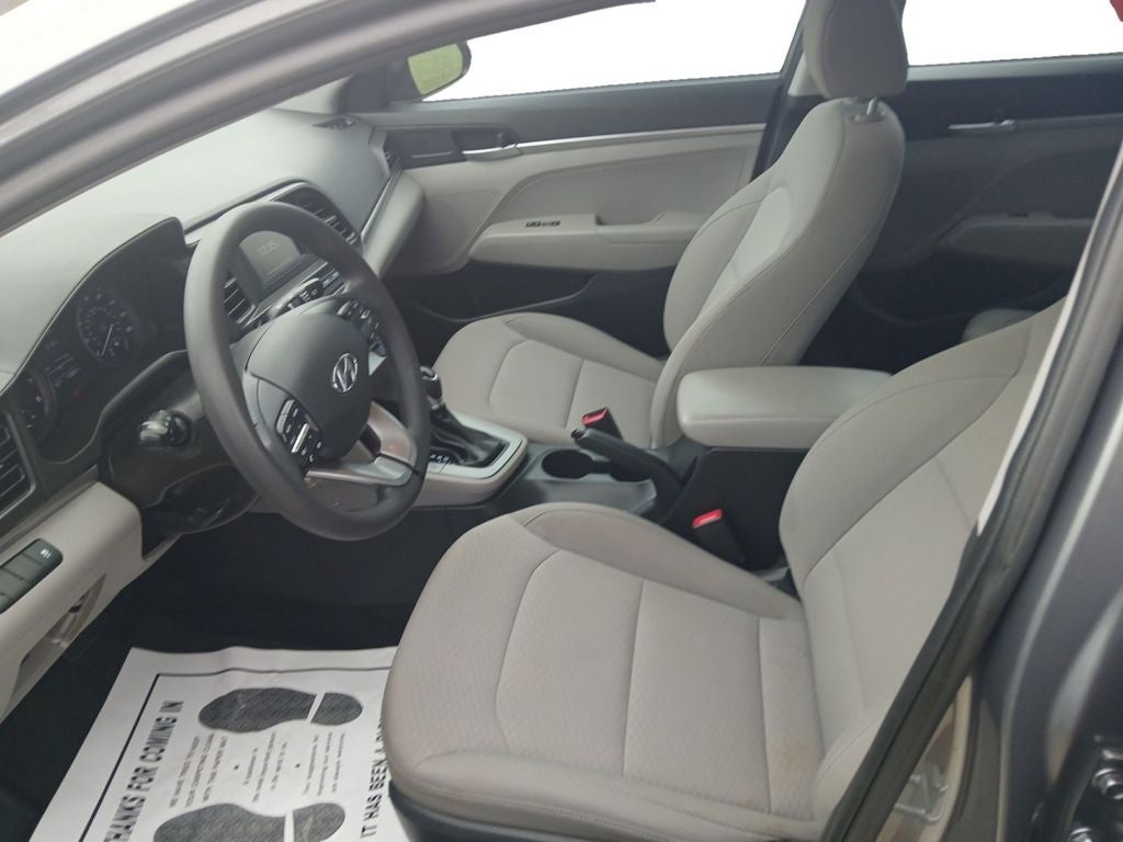 2019 Hyundai ELANTRA SE