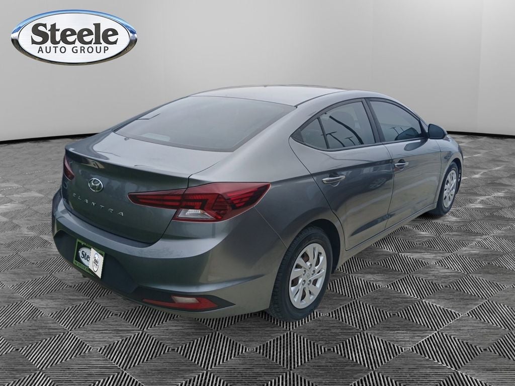 2019 Hyundai ELANTRA SE