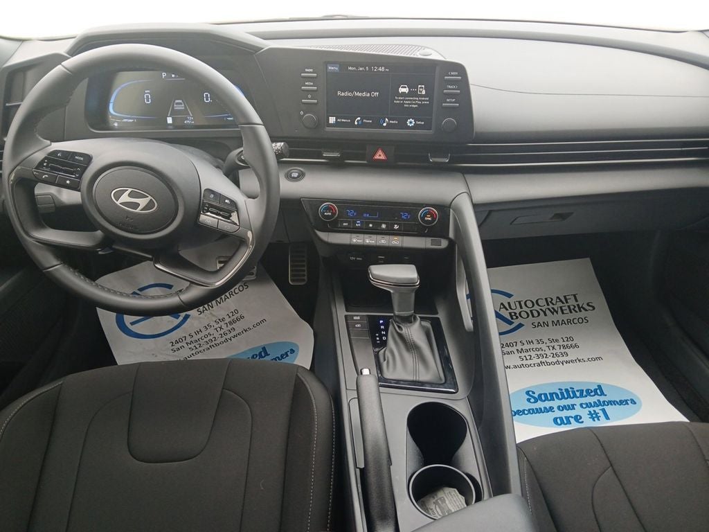 2025 Hyundai ELANTRA SEL Sport