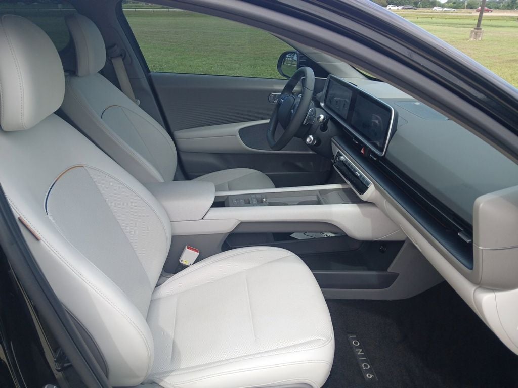 2025 Hyundai IONIQ 6 SEL