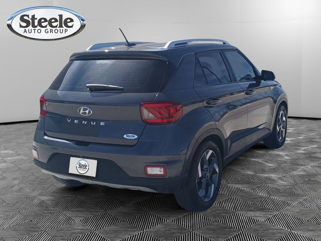 2023 Hyundai VENUE SEL