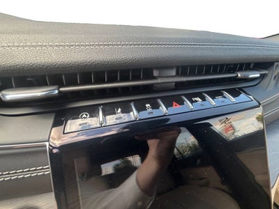 2023 Jeep Grand Cherokee Limited 4x2