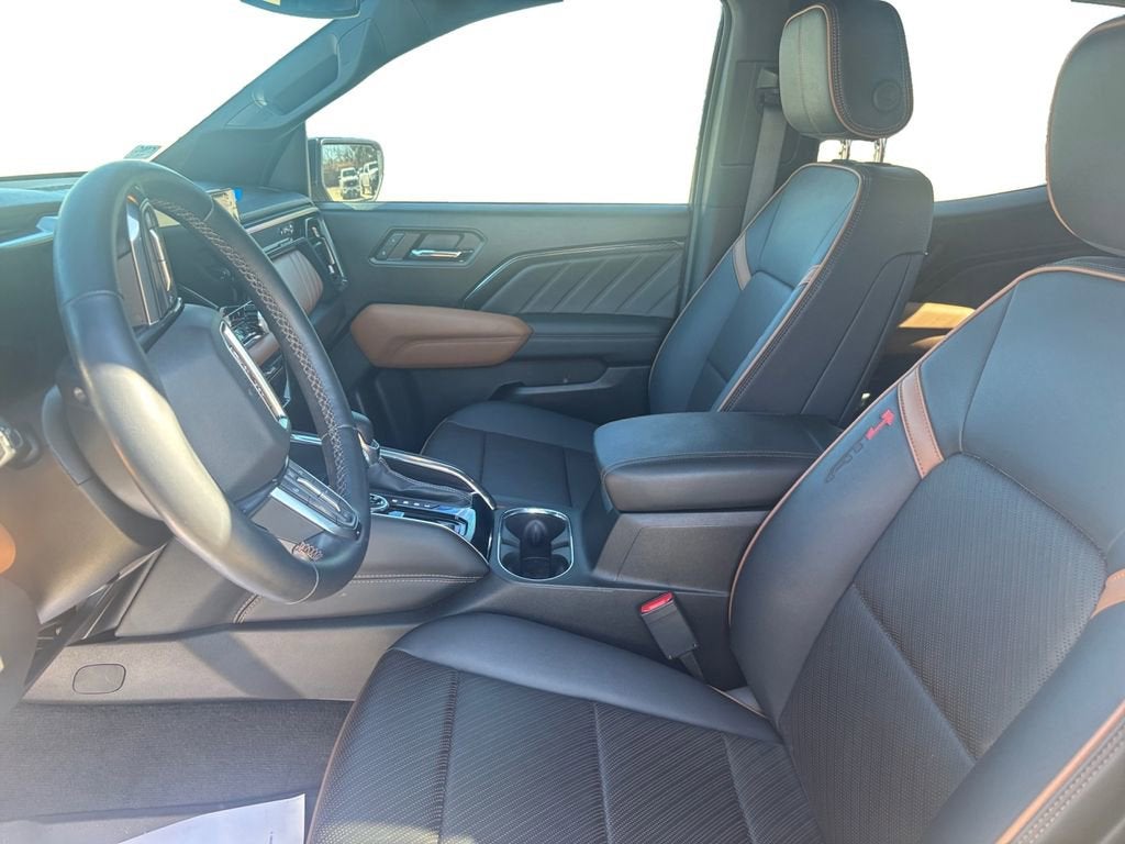 2024 GMC Canyon AT4