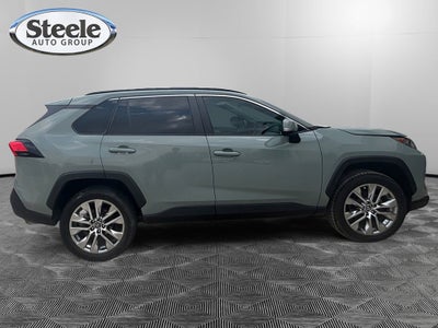 2020 Toyota RAV4 XLE Premium