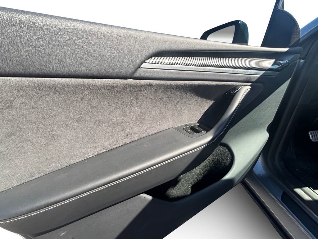 2025 Tesla Model Y Performance