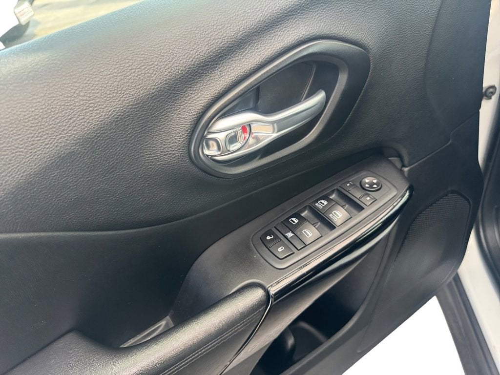 2020 Jeep Cherokee Altitude