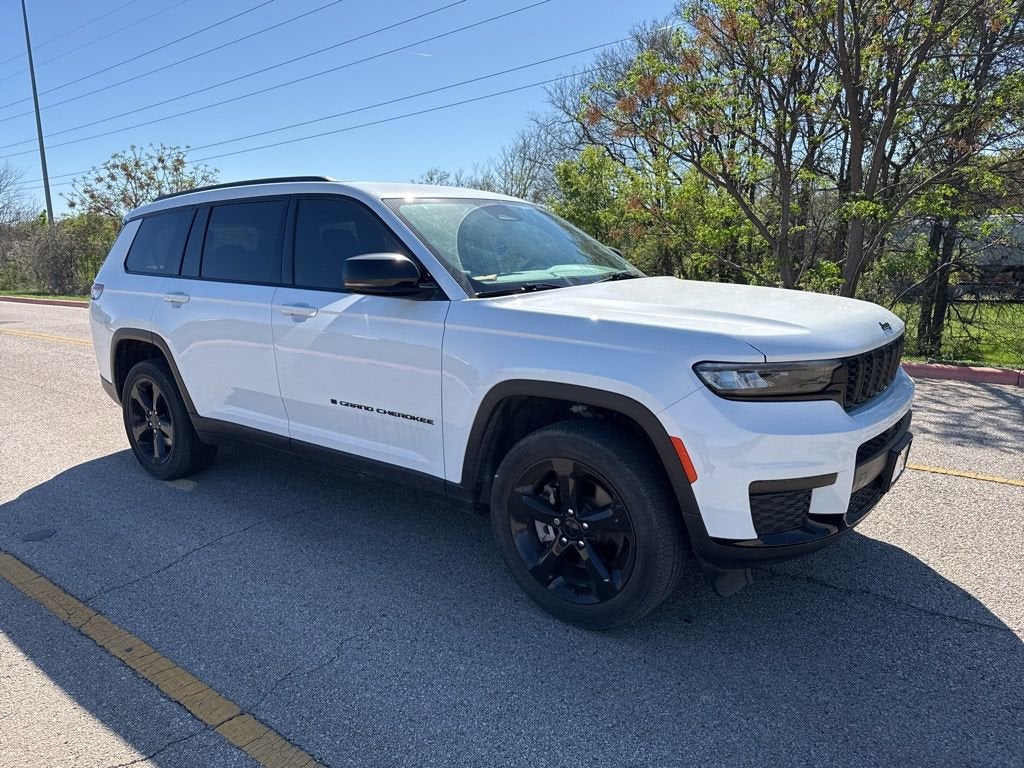 2023 Jeep Grand Cherokee L Altitude 4x2