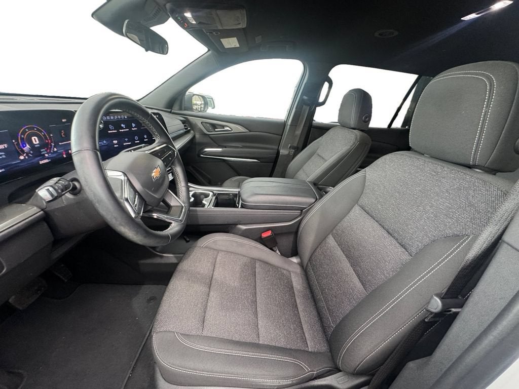 2024 Chevrolet Traverse LS