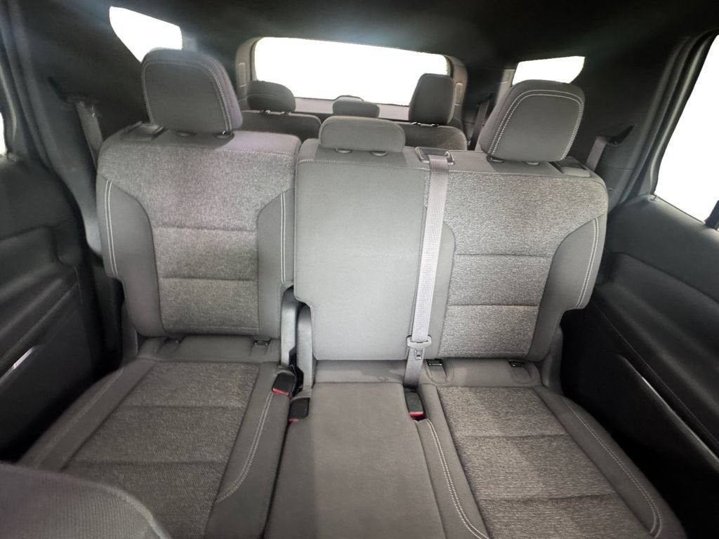 2024 Chevrolet Traverse LS