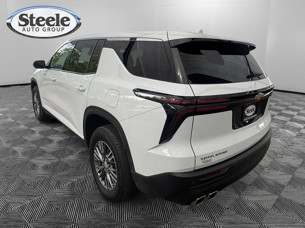 2024 Chevrolet Traverse LS