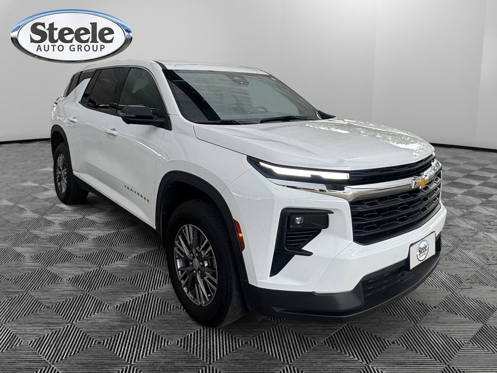 2024 Chevrolet Traverse LS