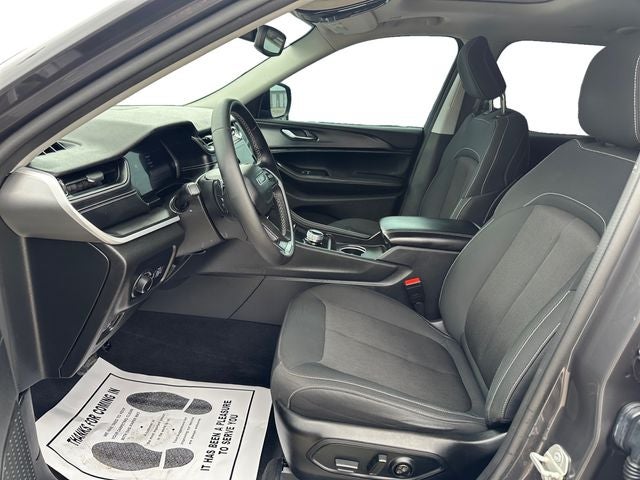 2024 Jeep Grand Cherokee L Laredo