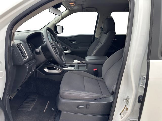 2022 Nissan Frontier Crew Cab SV 4x2