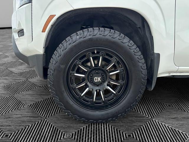 2022 Nissan Frontier Crew Cab SV 4x2