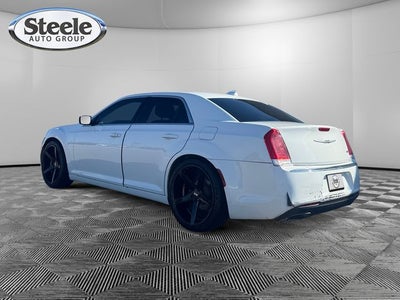 2016 Chrysler 300 Limited