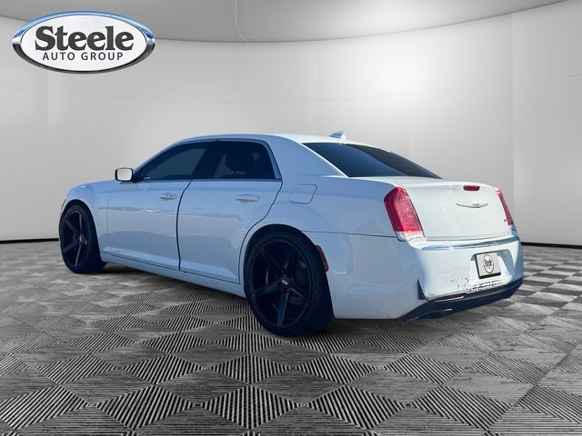 2016 Chrysler 300 Limited