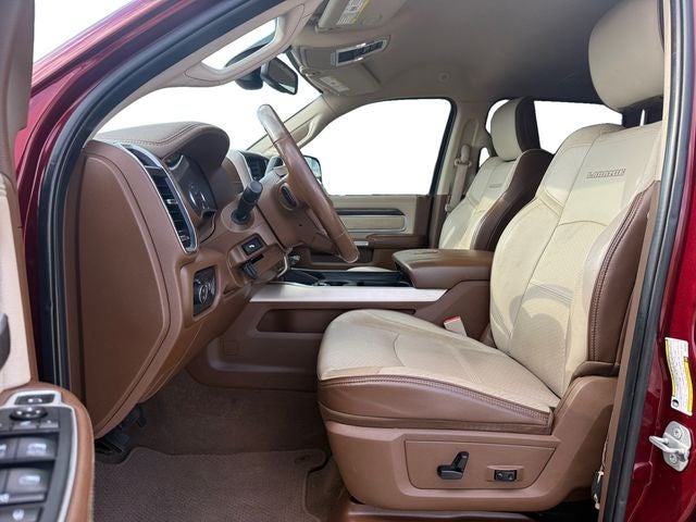 2019 RAM 2500 Laramie Crew Cab 4x4 6'4' Box