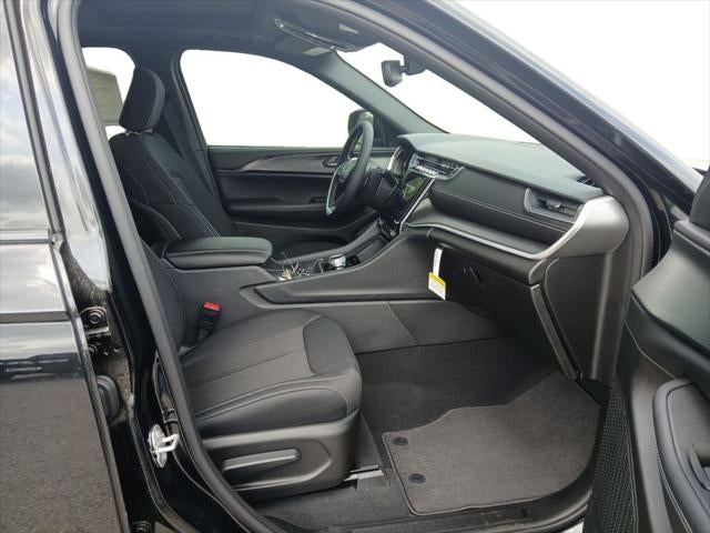 2024 Jeep Grand Cherokee GRAND CHEROKEE LAREDO X 4X4