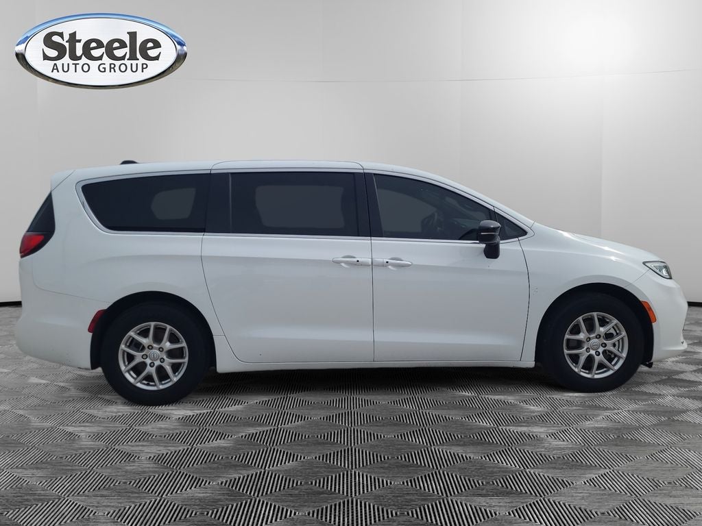 2025 Chrysler Pacifica PACIFICA SELECT