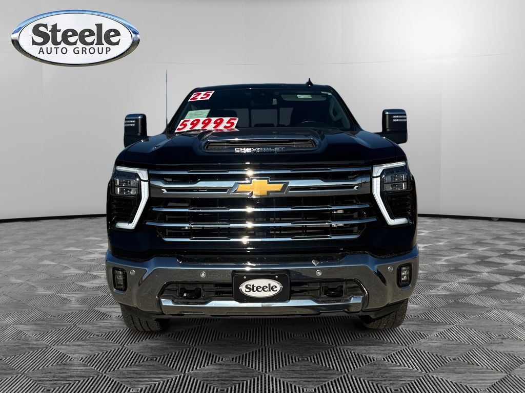 2025 Chevrolet Silverado 2500HD 4WD Crew Cab Standard Bed LTZ