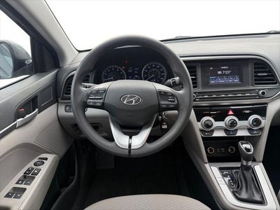 2019 Hyundai ELANTRA SE