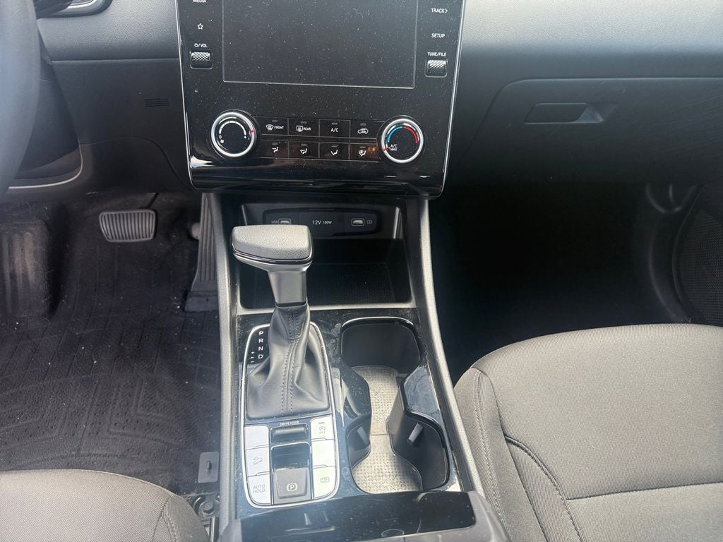 2023 Hyundai TUCSON SE