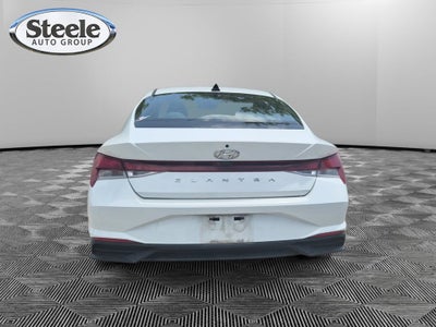 2022 Hyundai ELANTRA SE