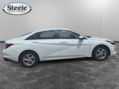 2022 Hyundai ELANTRA SE
