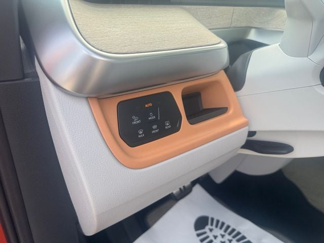 2025 Volkswagen ID. Buzz Pro S Plus